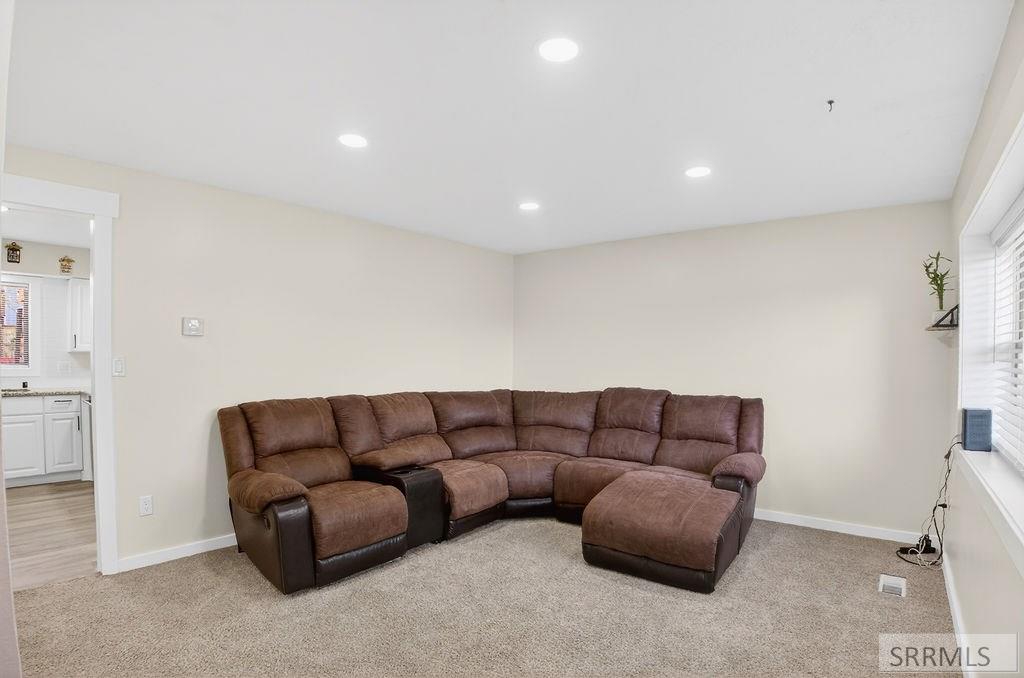 1634 Glacier Street Pocatello, ID 83201 - Photo 7 of 47