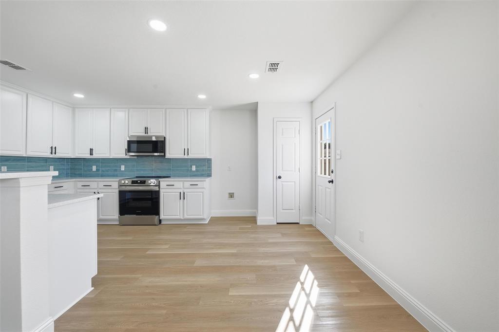13841 Sonterra Ranch Road Fort Worth, TX 76262 - Photo 9 of 30 Lovely Pantry Space