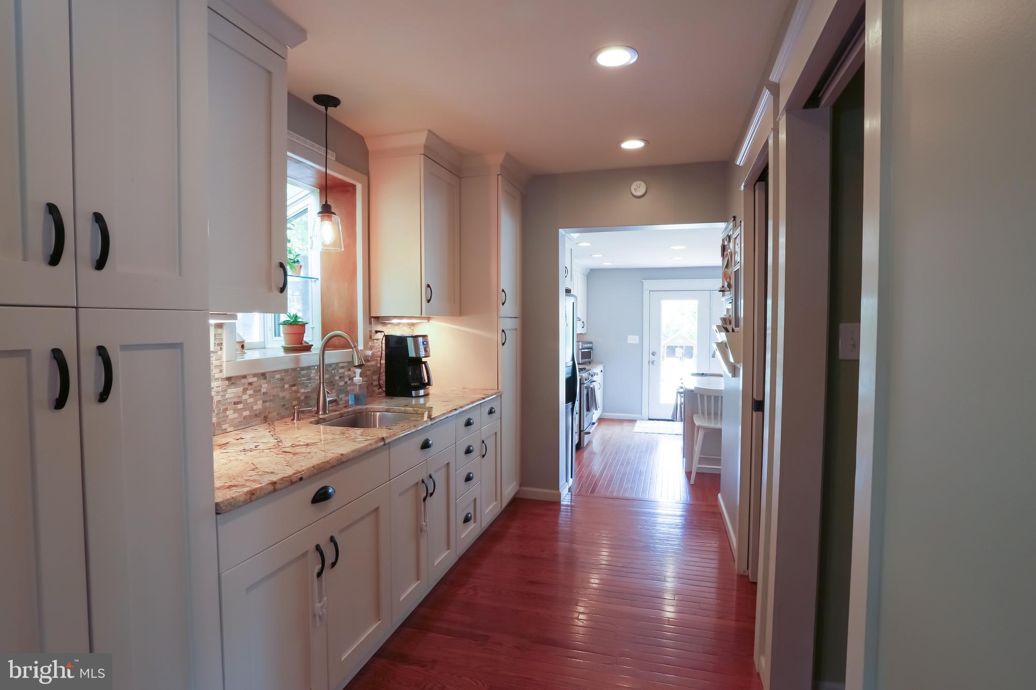 108 Walnut Avenue Wayne, PA 19087 - Photo 13 of 37