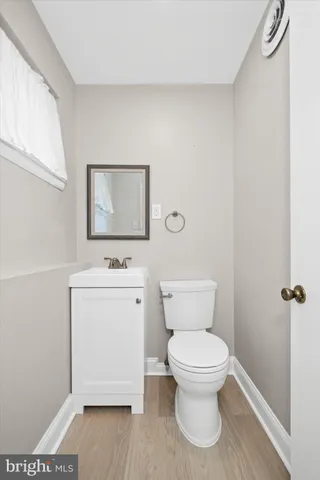 $450,000 | 32 Sturbridge Drive, Wilmington, DE 19810