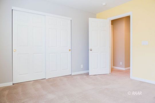 1633 South Farragut Street Ridgecrest, CA 93555 - Photo 16 of 30 an empty room with closet area