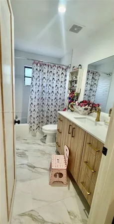 $675,000 | 11178 Southwest 74th Terrace, Miami, FL 33173