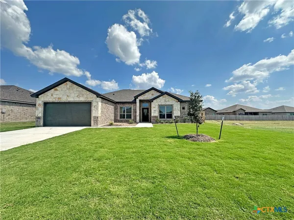 $419,000 | 403 Magnolia Drive, Troy, TX 76579