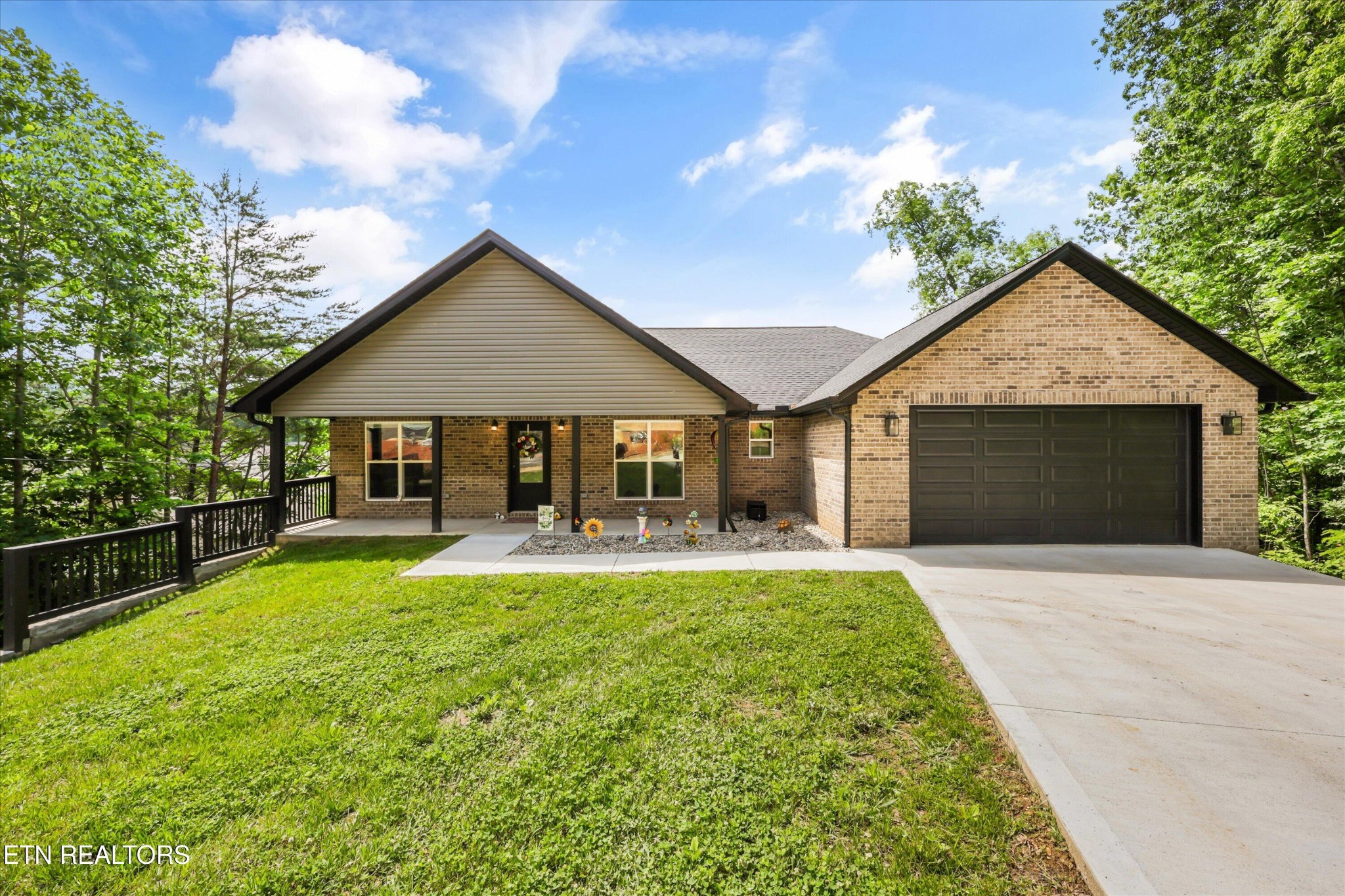 375 Signet Lane Maynardville, TN 37807 - Photo 1 of 22