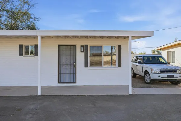 $1,150 | 623 South Country Club Drive, Unit 15, Mesa, AZ 85210