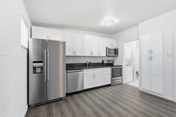 $1,150 | 623 South Country Club Drive, Unit 15, Mesa, AZ 85210