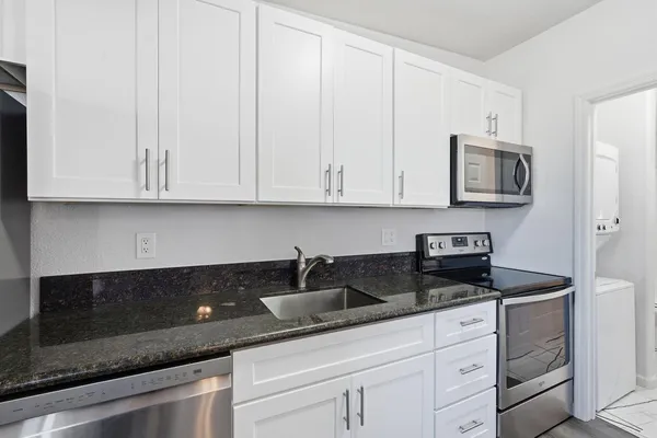 $1,150 | 623 South Country Club Drive, Unit 15, Mesa, AZ 85210