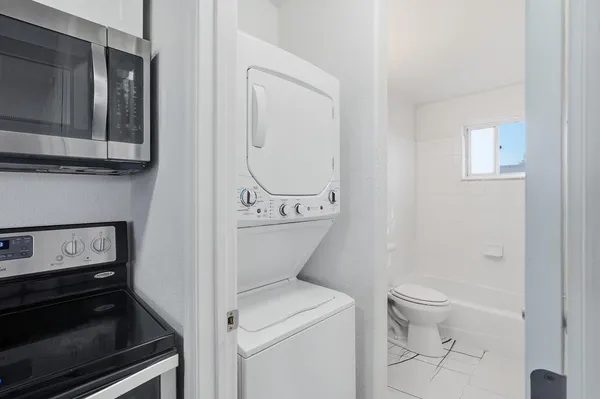 $1,150 | 623 South Country Club Drive, Unit 15, Mesa, AZ 85210