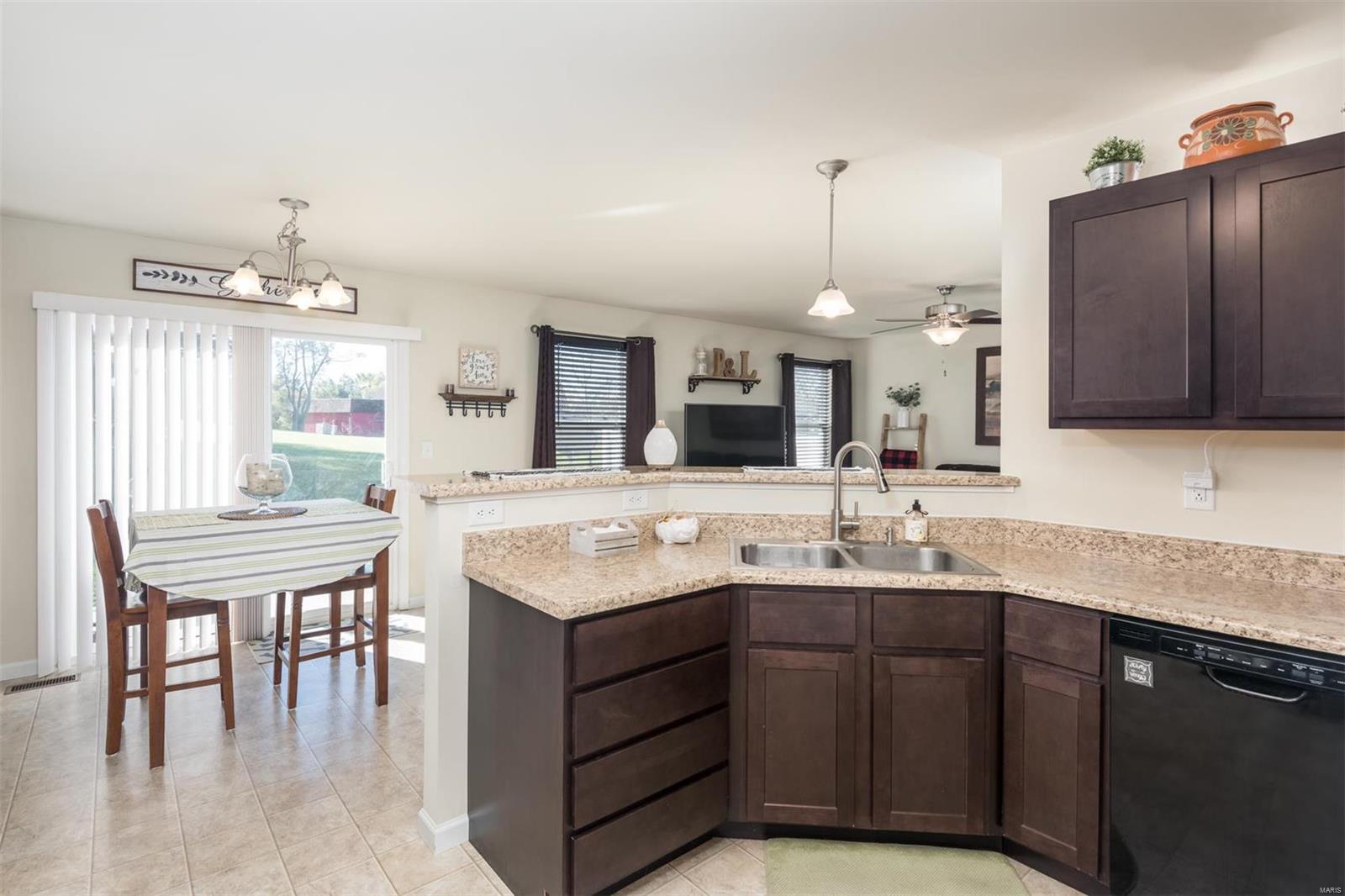 124 Shiloh Ridge Drive Shiloh, IL 62221 - Photo 15 of 26