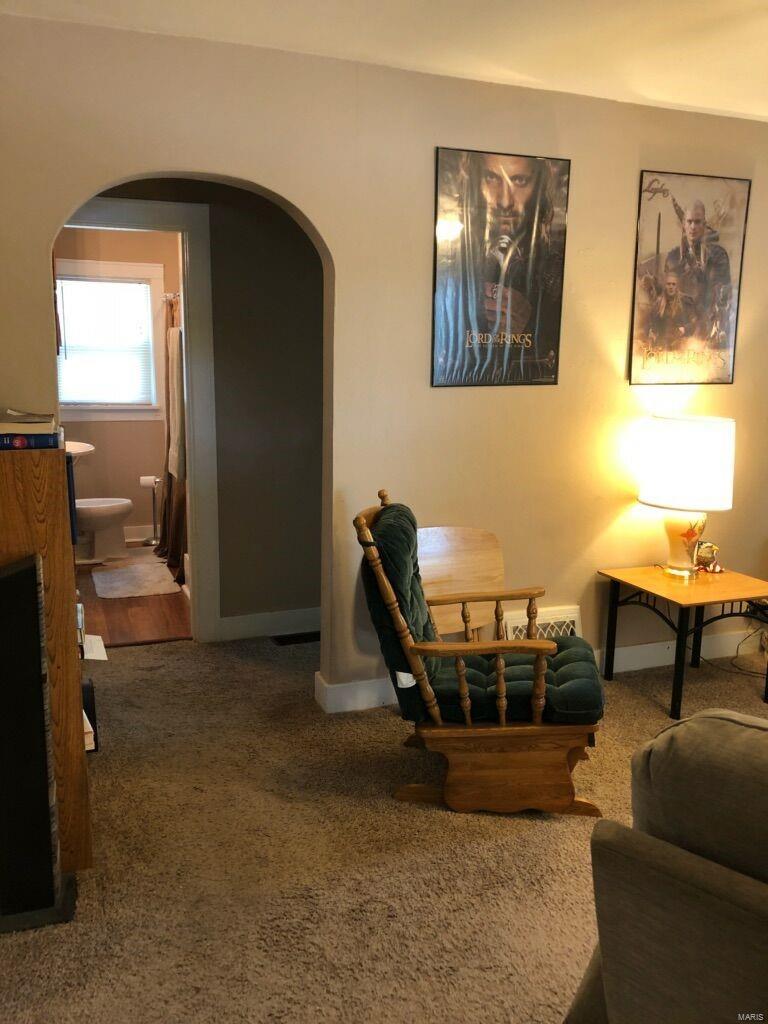 1325 Milton Road Alton, IL 62002 - Photo 3 of 13 Gallery Image 3