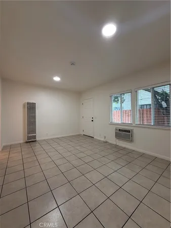 $1,450 | 1880 Pine Avenue, Unit 9, Long Beach, CA 90806