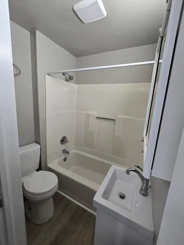 $230,000 | 907 Jackson Street, Oshkosh, WI 54901