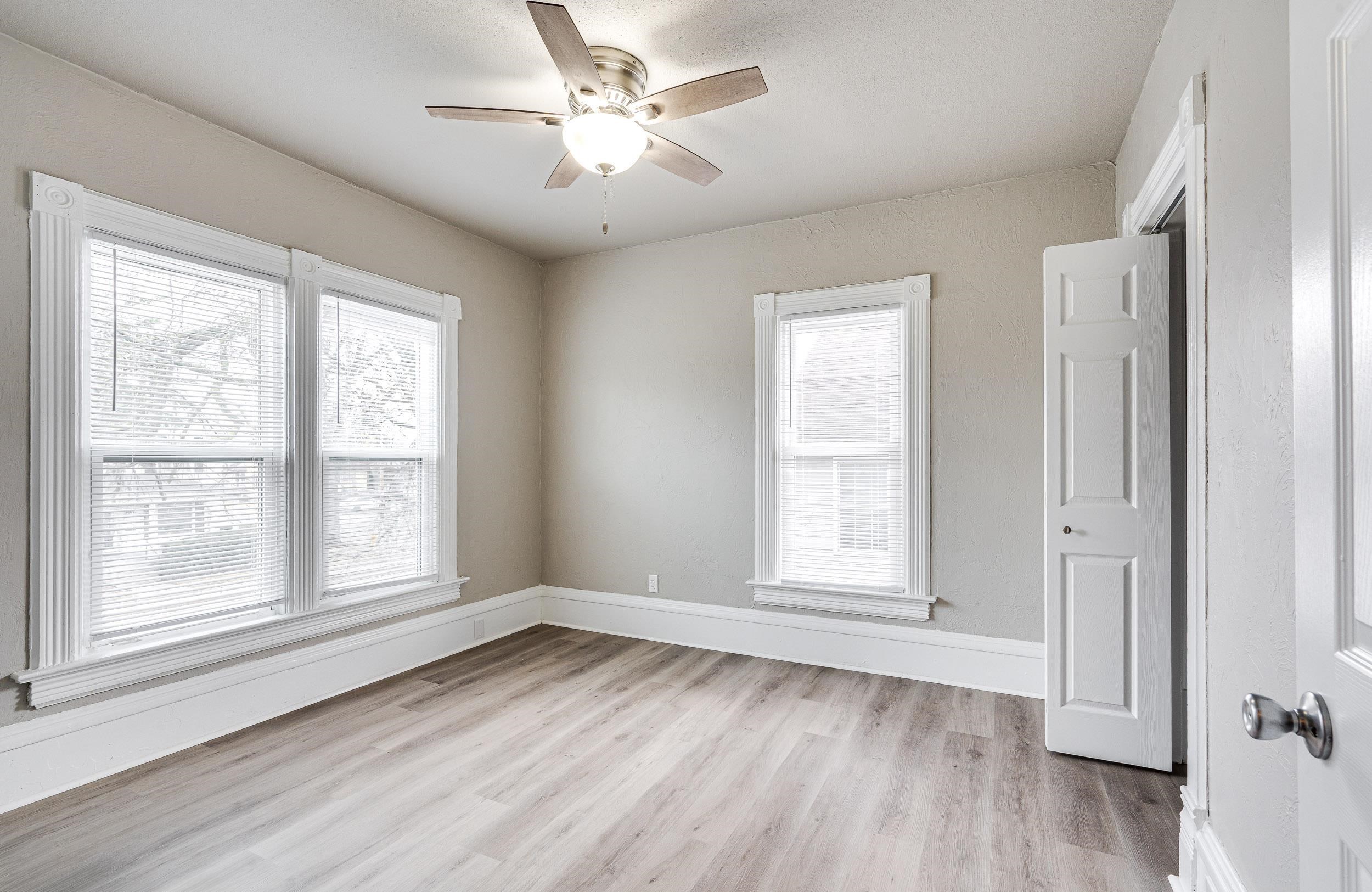 907 Jackson Street Oshkosh, WI 54901 - Photo 5 of 14