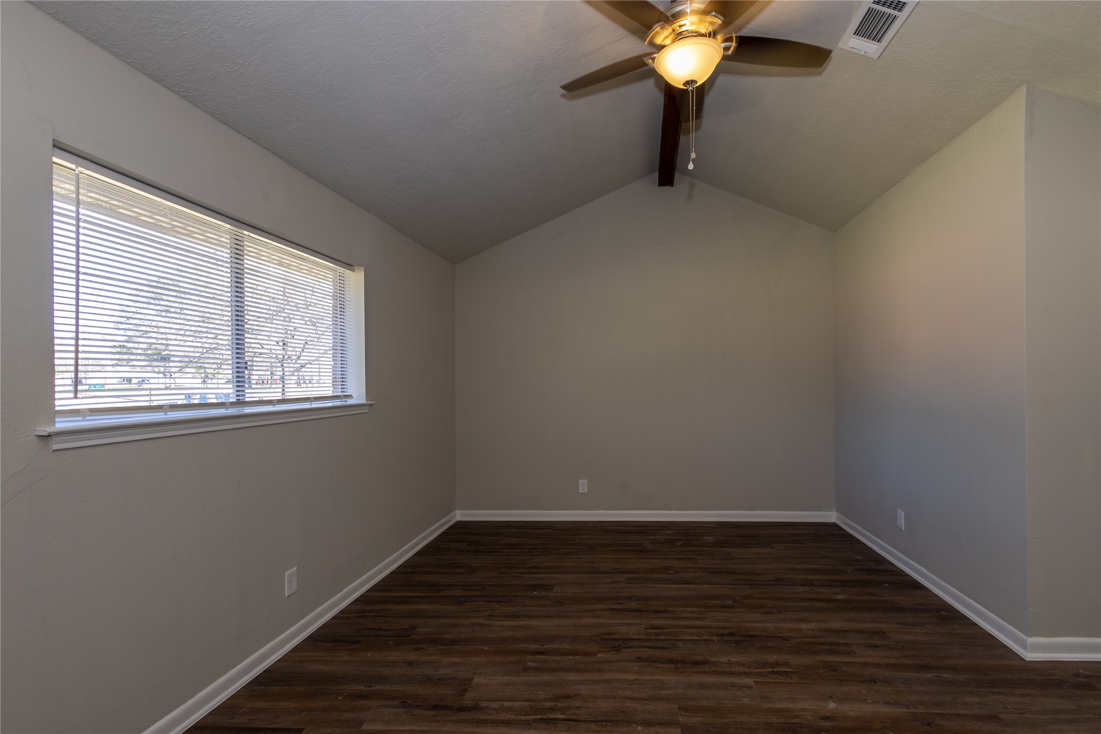 5810 Meadowview Road Beaumont, TX 77708 - Photo 19 of 30