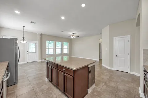 $399,999 | 31507 Boulder Cliff Lane, Spring, TX 77386