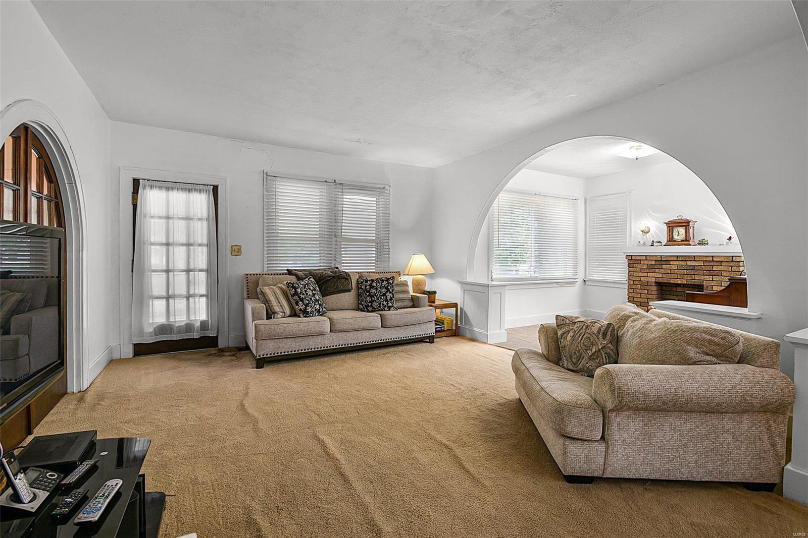 1219 Troy Road Edwardsville, IL 62025 - Photo 9 of 28 Gallery Image 9