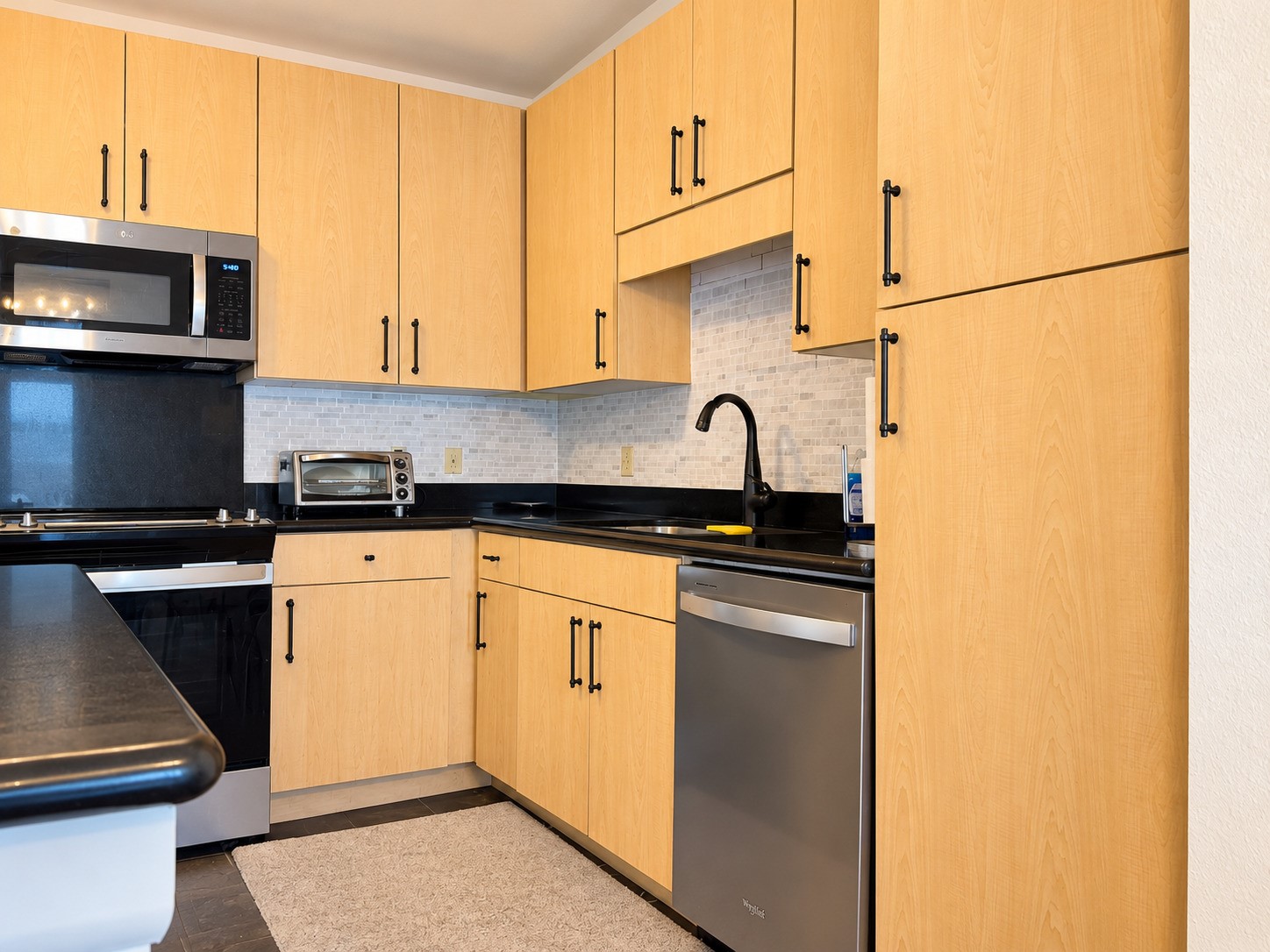 3505 Sage Road, Unit 507 Houston, TX 77056 - Photo 11 of 46 Gallery Image 11
