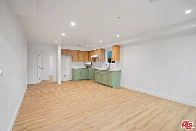 $998,800 | 10422 Graham Avenue, Los Angeles, CA 90002