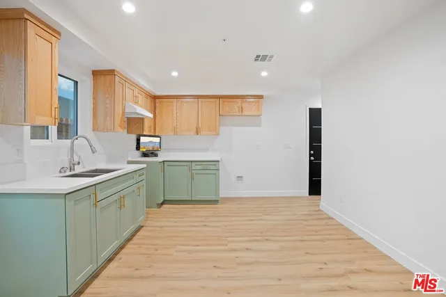 $998,800 | 10422 Graham Avenue, Los Angeles, CA 90002