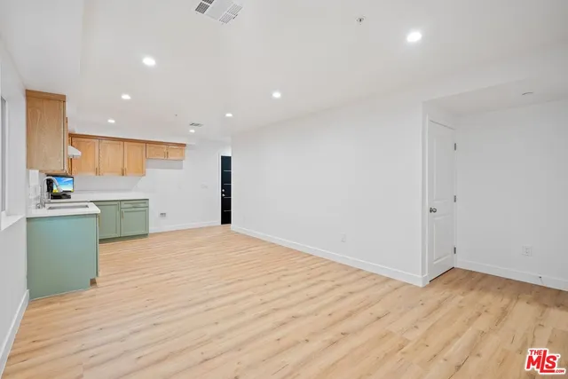 $998,800 | 10422 Graham Avenue, Los Angeles, CA 90002