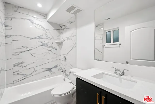 $998,800 | 10422 Graham Avenue, Los Angeles, CA 90002