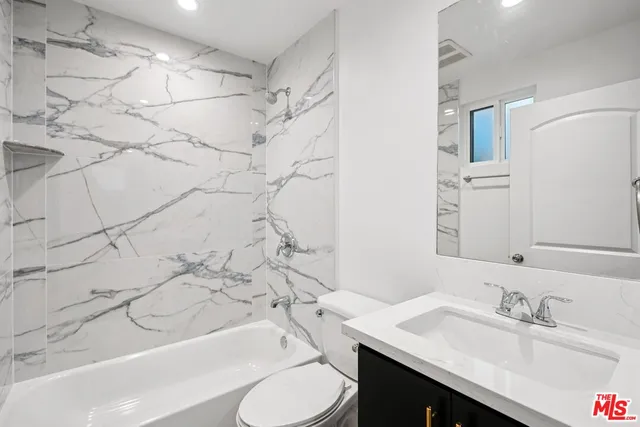 $998,800 | 10422 Graham Avenue, Los Angeles, CA 90002