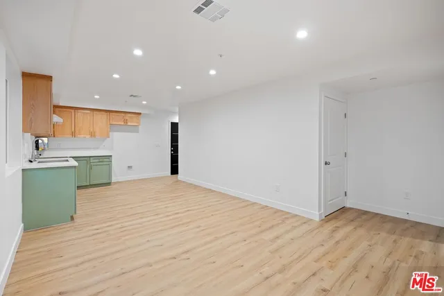 $998,800 | 10422 Graham Avenue, Los Angeles, CA 90002