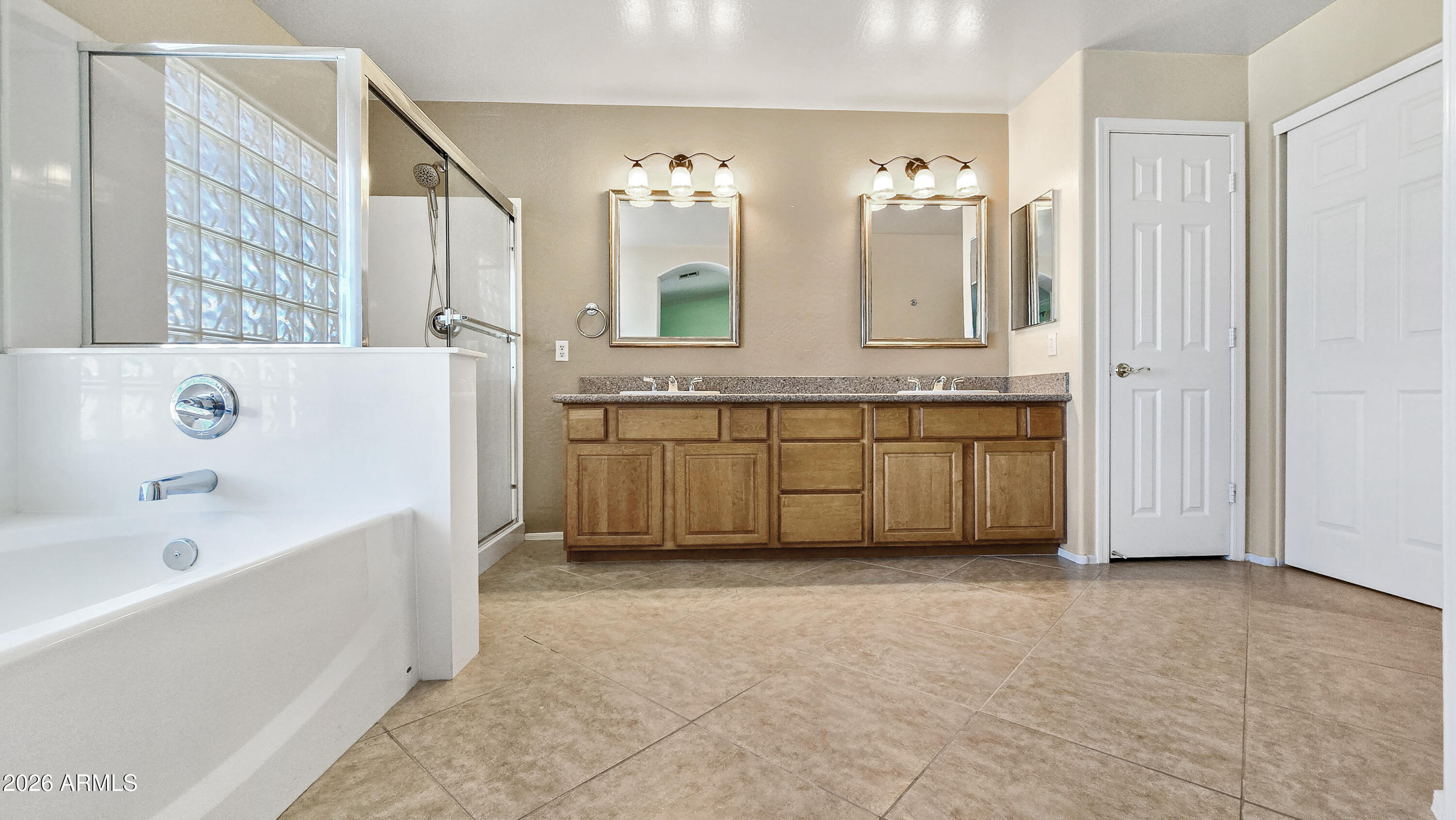 14226 West Wethersfield Road Surprise, AZ 85379 - Photo 31 of 57 20260209_110801