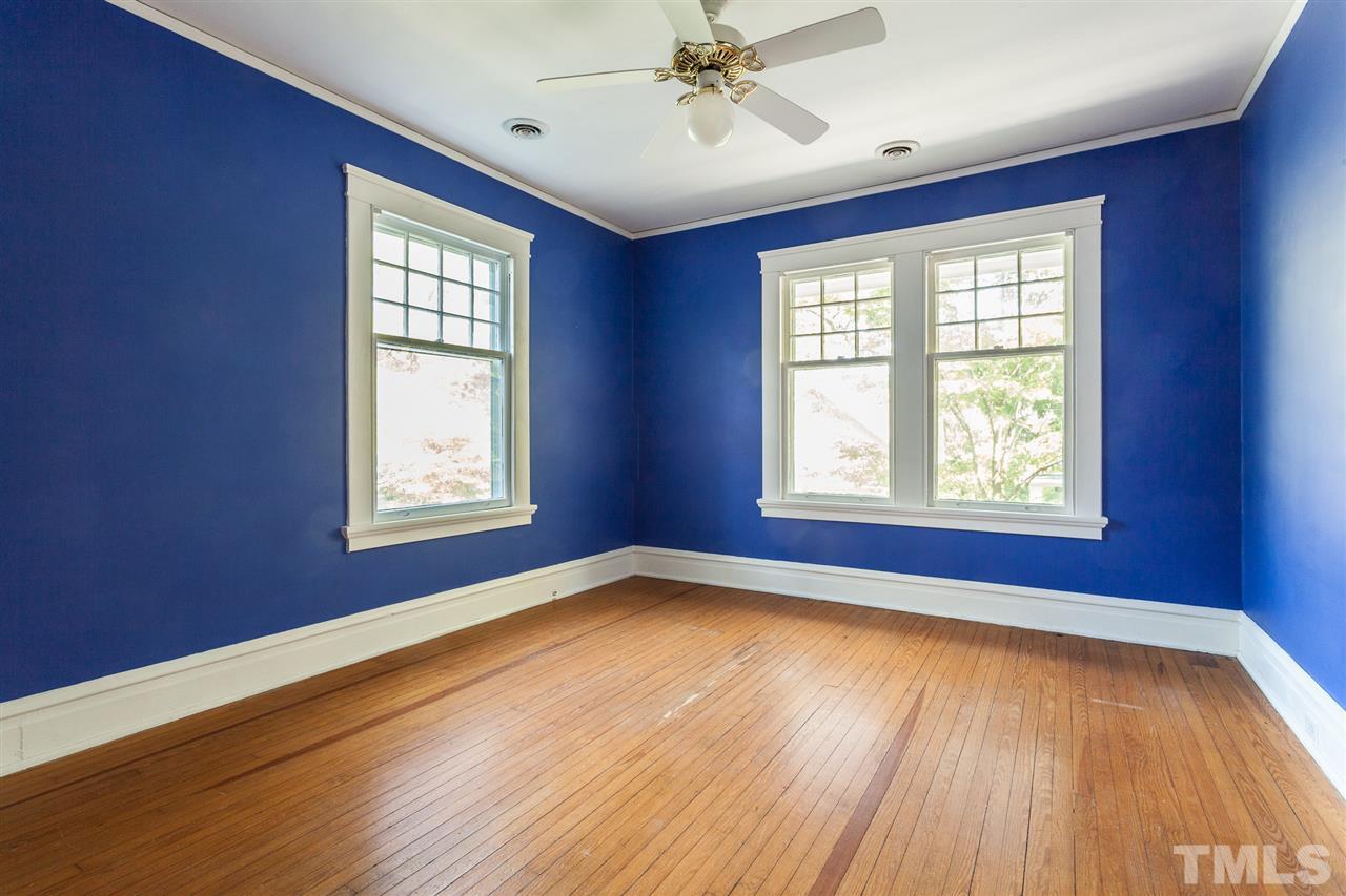 117 Forest Road Raleigh, NC 27605 - Photo 17 of 30 Hardwood Floors