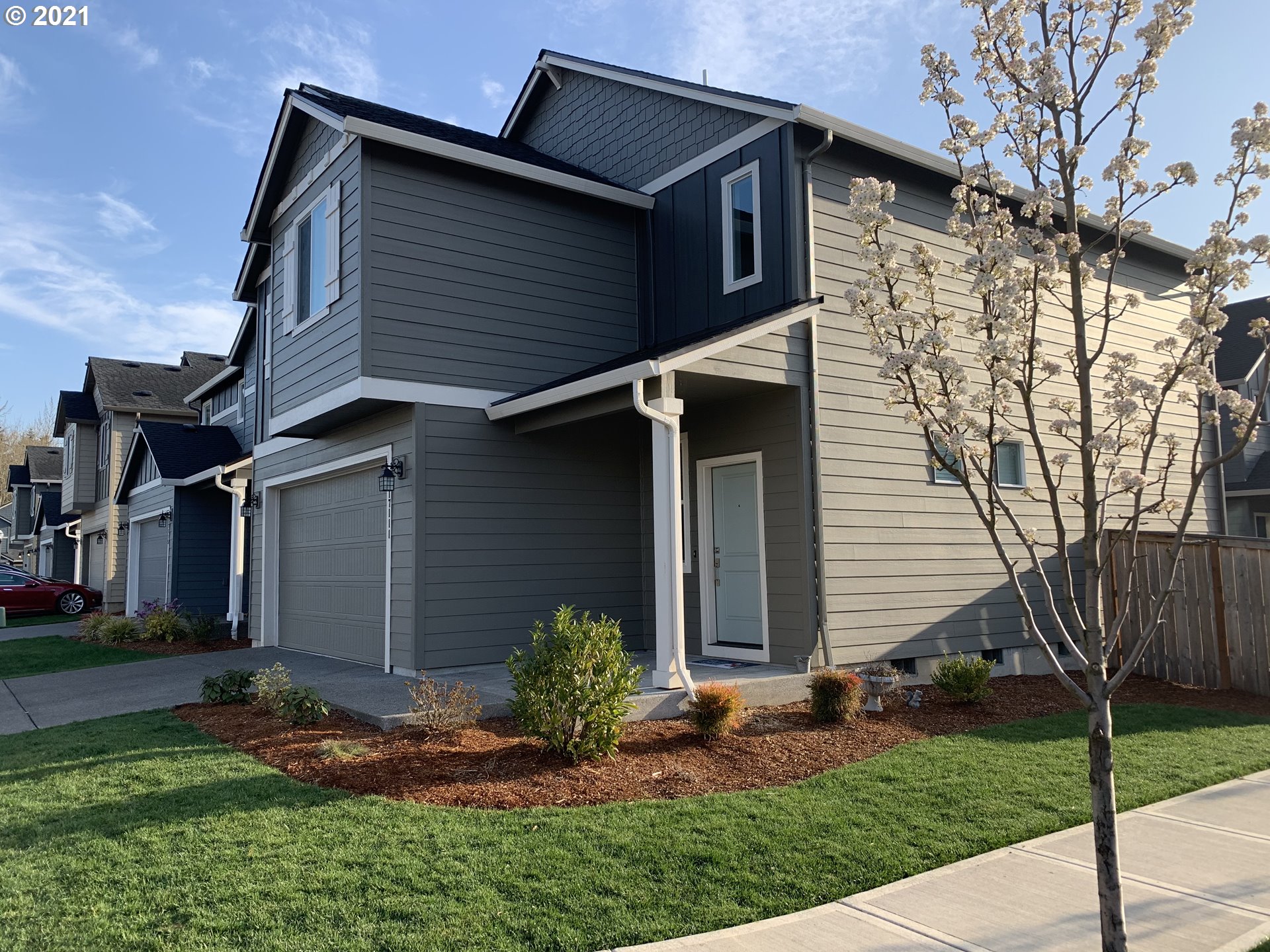 17111 Northeast 14th Avenue Ridgefield, WA 98642 - Photo 2 of 20