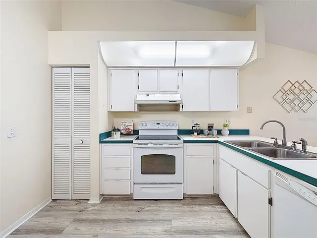 $349,000 | 9434 Holnwon Court, Hudson, FL 34667