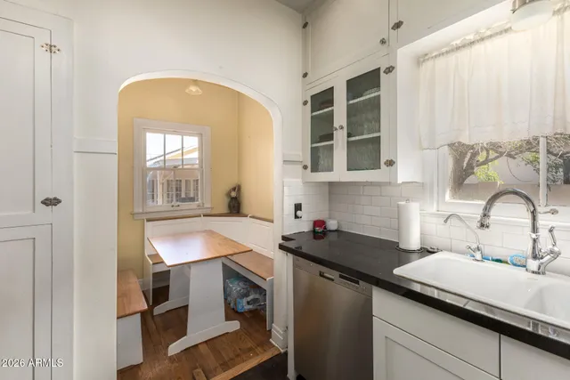 $725,000 | 910 West Portland Street, Phoenix, AZ 85007