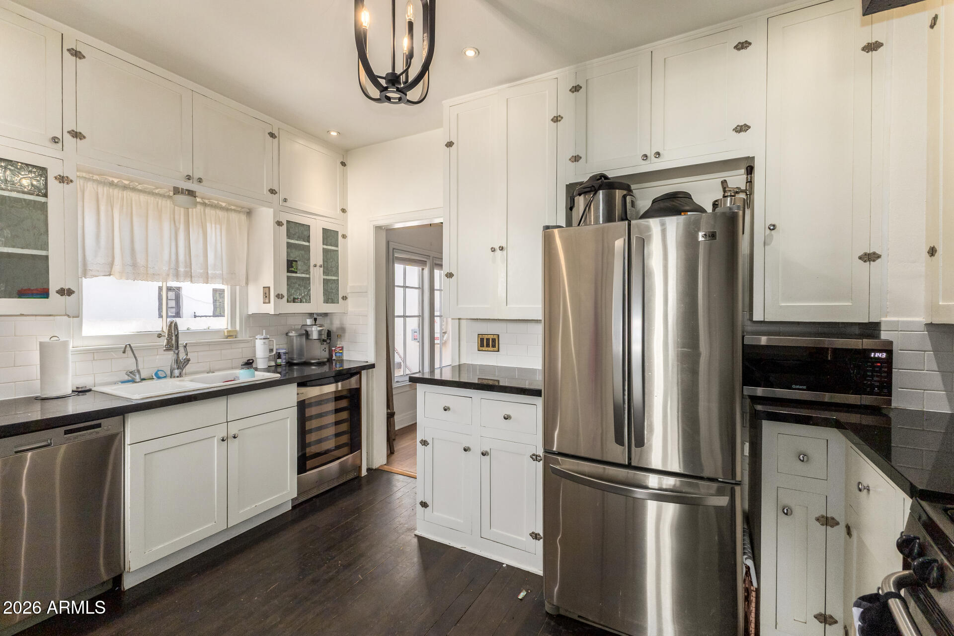 910 West Portland Street Phoenix, AZ 85007 - Photo 7 of 14 Kitchen