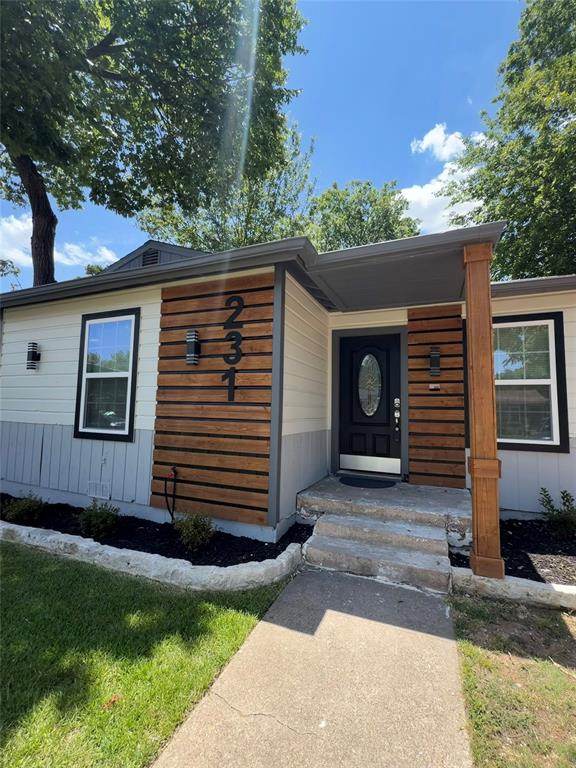 231 Elm Street Hurst, TX 76053 - Photo 4 of 21