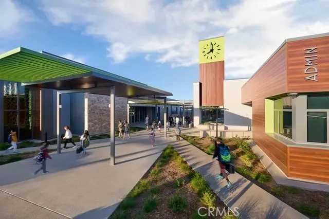 $5,500 | 283 Lynx, Irvine, CA 92618