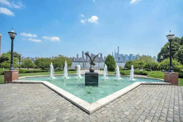 $4,850 | 375 Kingston Court, Unit 375, West New York, NJ 07093
