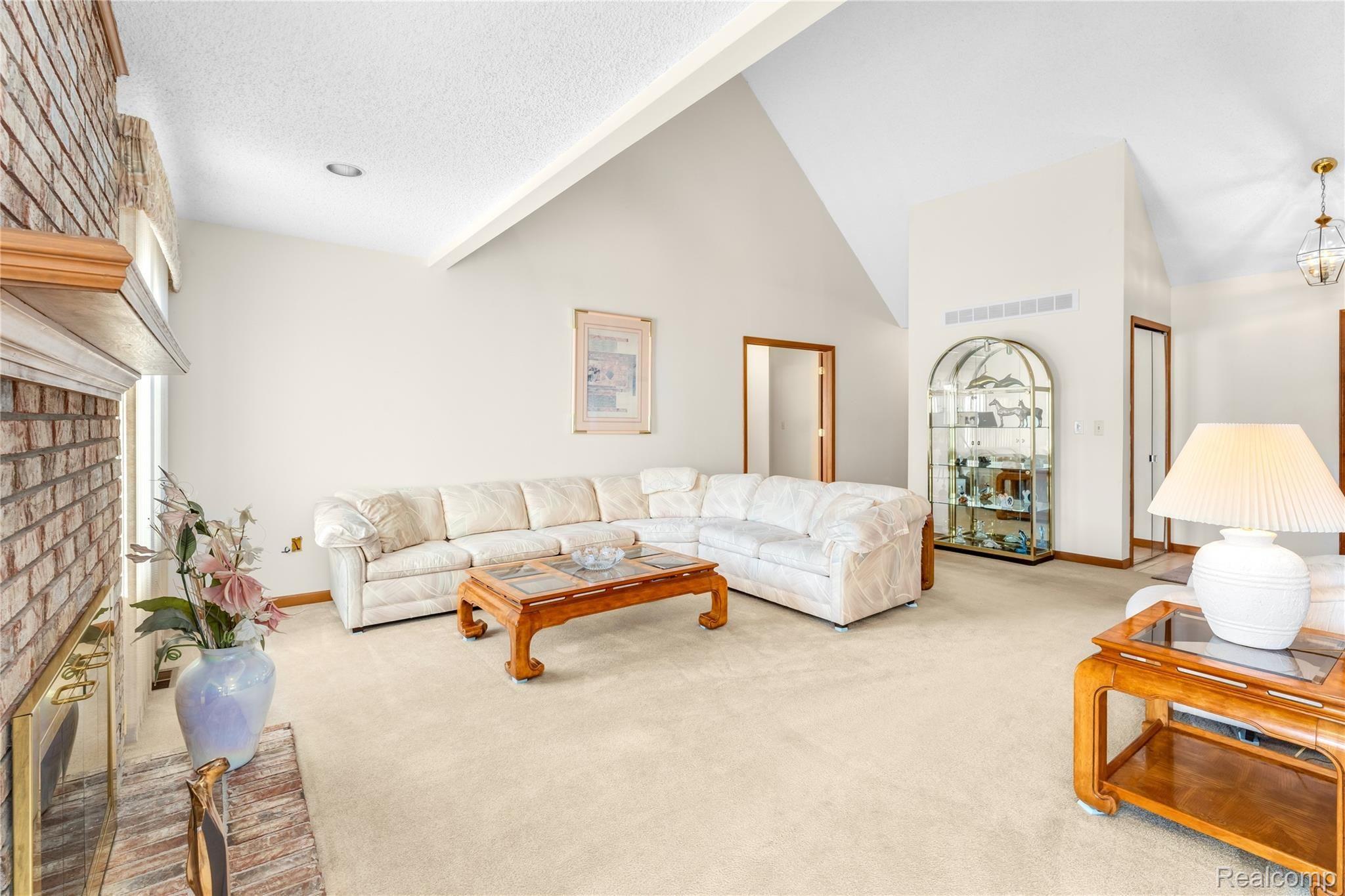 21565 Hall Road Trenton, MI 48183 - Photo 3 of 42 SPACIOUS GREAT ROOM WITH SOARING CEILING