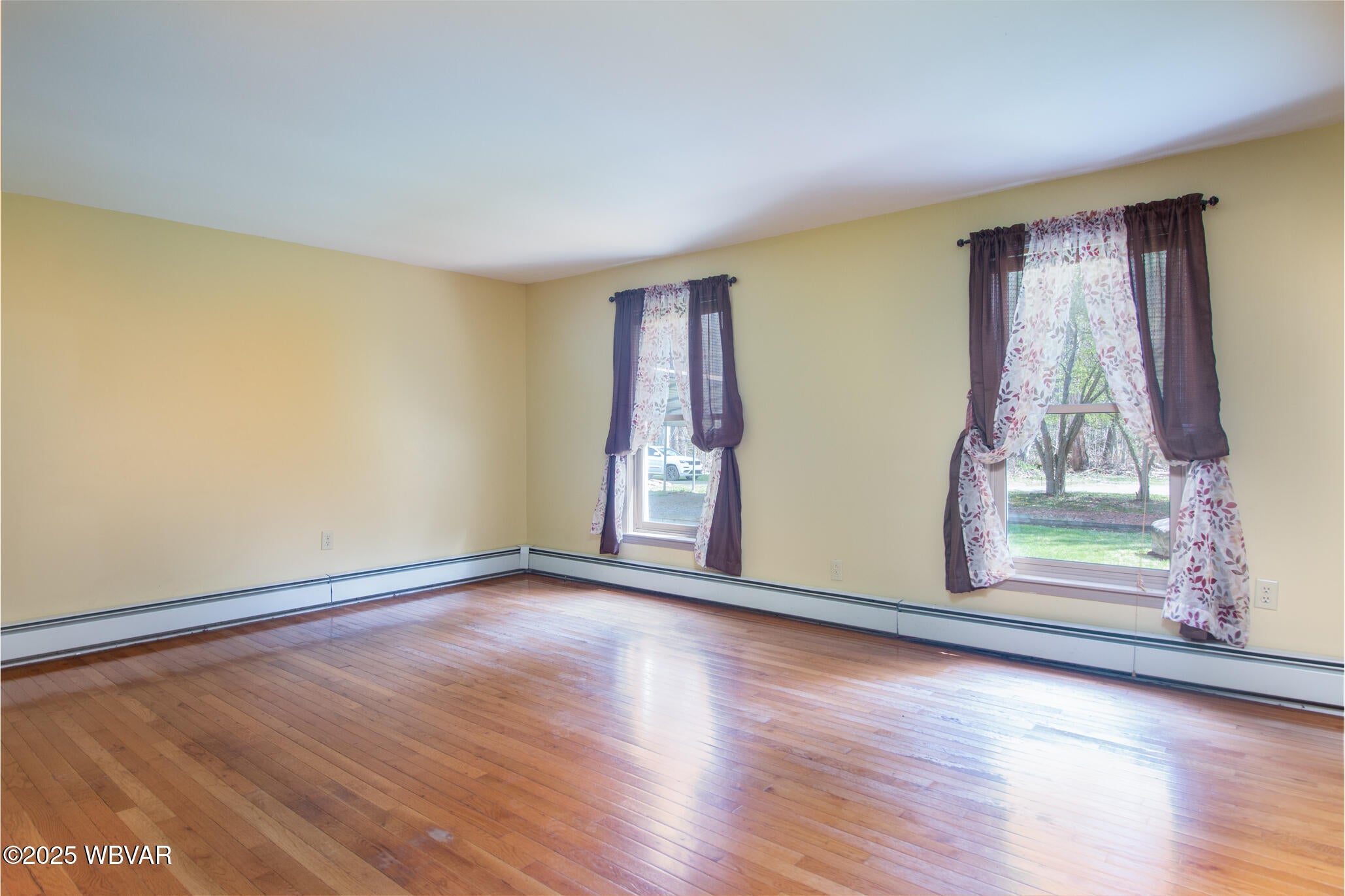 2616 Rauchtown Road Jersey Shore, PA 17740 - Photo 5 of 41 Living Room