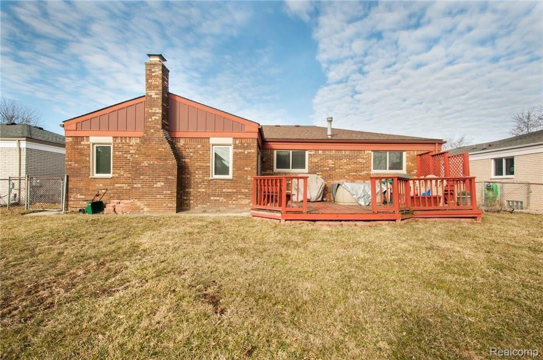 47846 Chrys Road Macomb, MI 48044 - Photo 2 of 46 3-ChrysRd_47846_Back_04.jpg