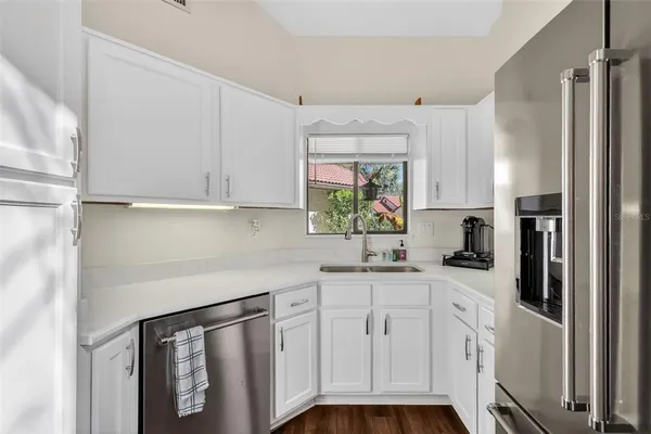 $282,000 | 301 Clusterwood Drive, Yalaha, FL 34797