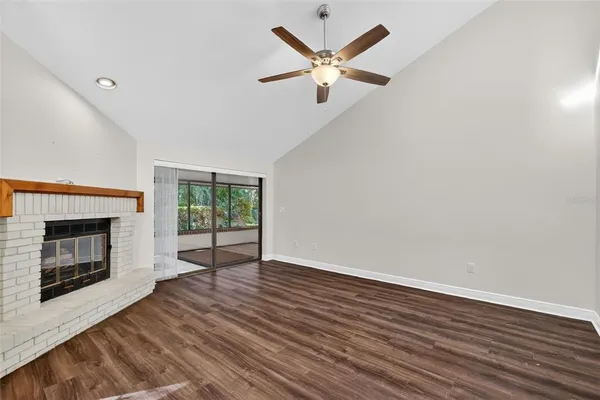 $282,000 | 301 Clusterwood Drive, Yalaha, FL 34797