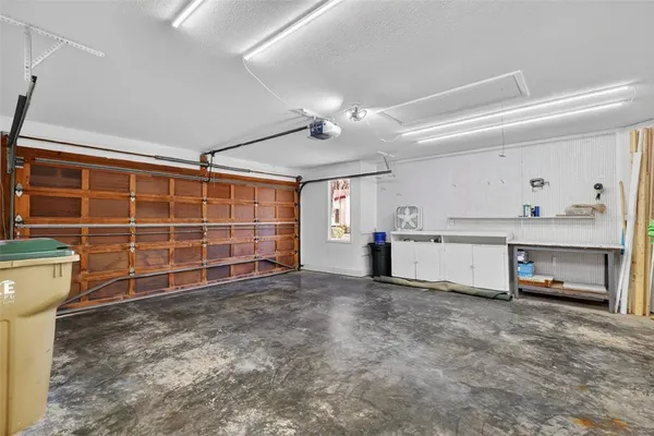 $282,000 | 301 Clusterwood Drive, Yalaha, FL 34797