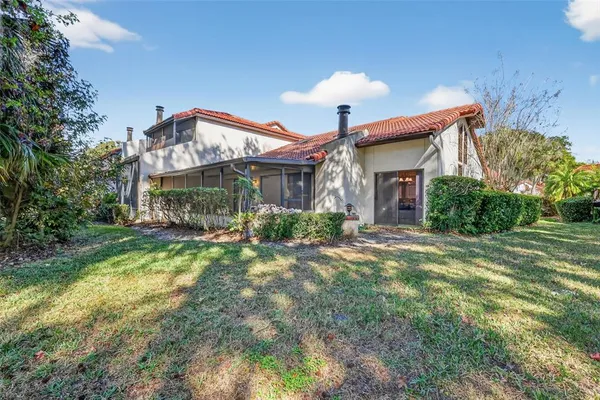 $282,000 | 301 Clusterwood Drive, Yalaha, FL 34797