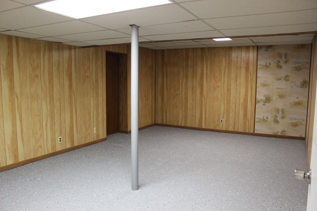 225 Corona Street Springfield, MA 01104 - Photo 20 of 24 Gallery Image 20