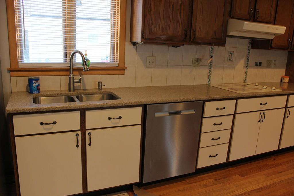 225 Corona Street Springfield, MA 01104 - Photo 3 of 24 Gallery Image 3