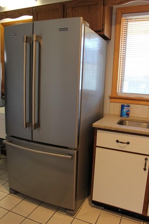 225 Corona Street Springfield, MA 01104 - Photo 4 of 24 Gallery Image 4