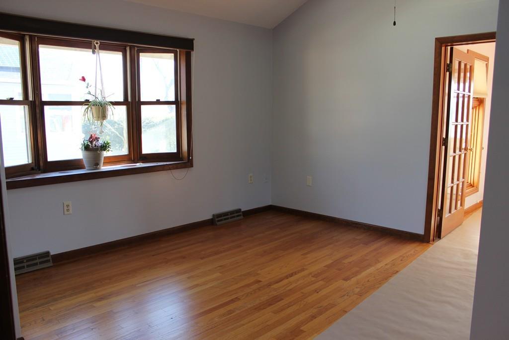 225 Corona Street Springfield, MA 01104 - Photo 9 of 24 Gallery Image 9