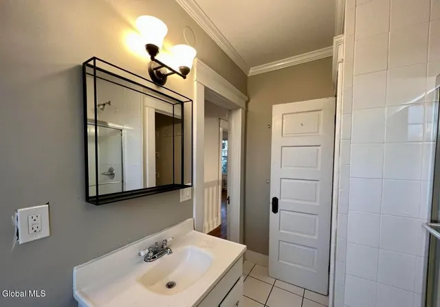 $22,200 | 14 Woodlawn Avenue, Albany, NY 12208