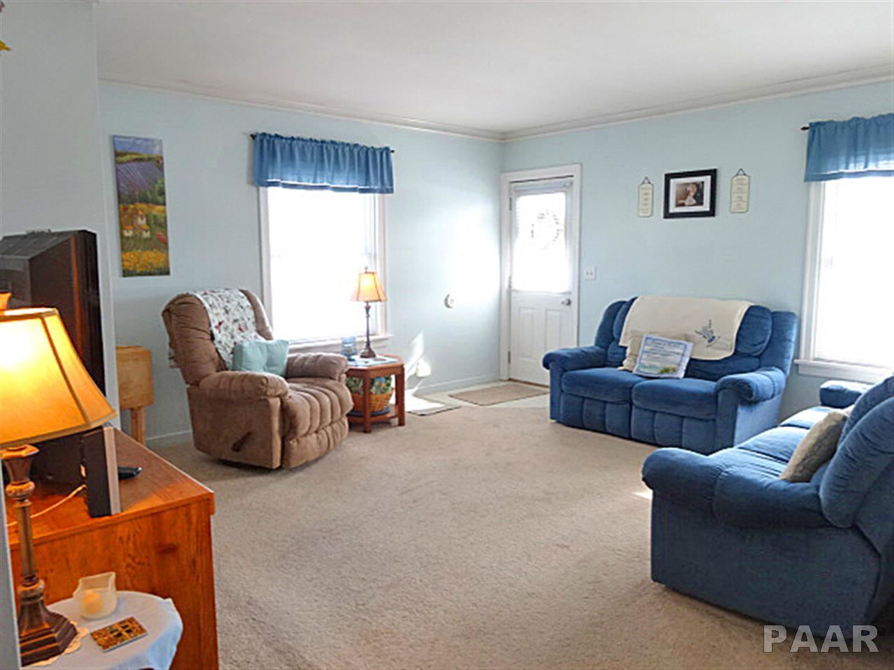 1405 West Circle Road Peoria, IL 61604 - Photo 6 of 17 Gallery Image 6