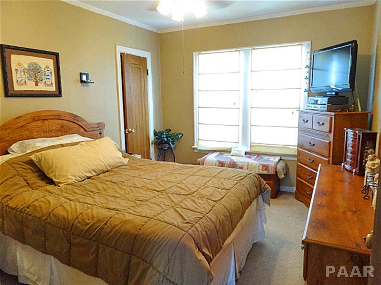 1405 West Circle Road Peoria, IL 61604 - Photo 10 of 17 Gallery Image 10